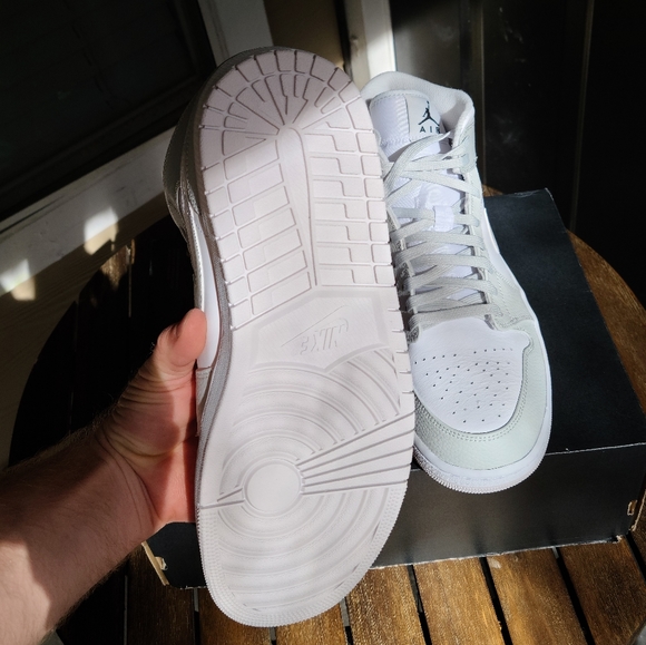 Jordan 1 Mid 'Grey Camo' - Picture 5 of 7